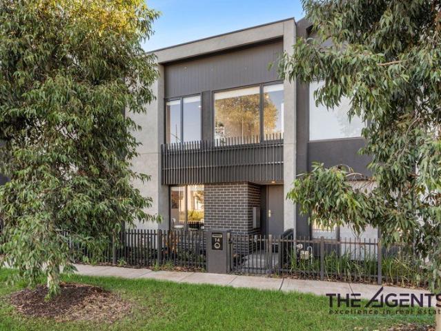 Opportunity Knocks Space, Style & Location in Truganina!