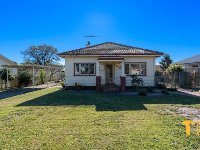 Opportunity on 1,012sqm of Prestigious Alfred Cove Land