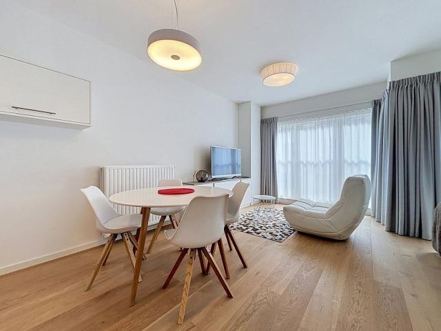OPTION OPTION Stunning studio flat furnished with a terra