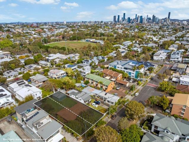 OPTIONS, PRIME 2 Lots, 810m2, LMR DEVELOPMENT SITE, LOCATION!
