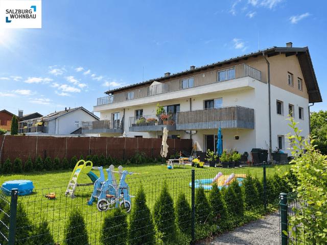 OPTIMAL IN SEEKIRCHEN! Gemütliche 3 Zimmerwohnung mit Balkon und Tiefgaragenplatz!