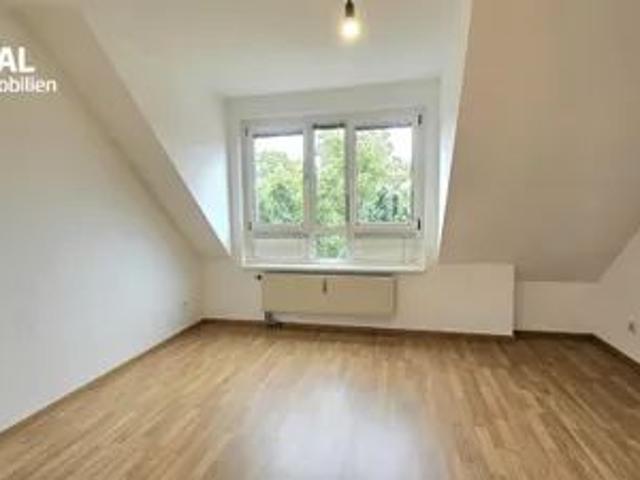 OPTIMALE FAMILIENWOHNUNG ODER 3 er WG AM HENRIETTENPLATZ