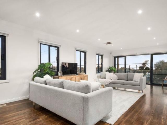 Opulent Seaside Living in the Heart of Edithvale