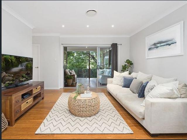 Opulent Three Bedroom Townhouse
