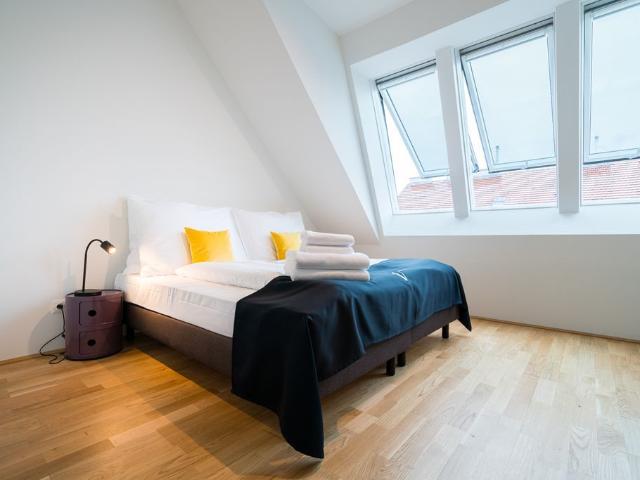 Opulent Viennese Penthouse with Stunning City Views and space for 8 people Near Messe Wien