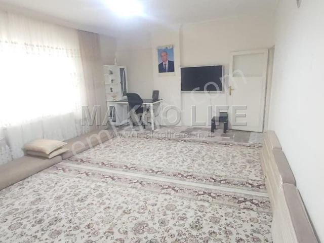 Orman Park Karşısında Önü Açık Ferah 3+1 Satılık Geniş Daire