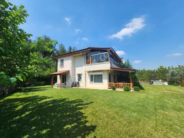 Ormana Cephe, Müstakil, 588 M2 Arsa Üzerine Kurulu, Harika Villa