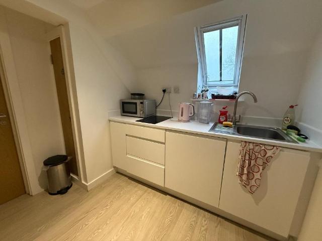 Orme Road, Newcastle Under Lyme ST5 2 bed apartment to rent £1,213 pcm £280 pw