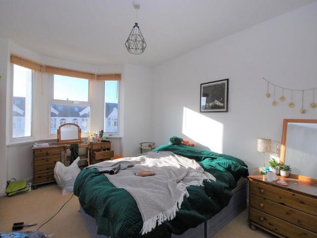 Ormeley Road, London, SW12 9QF, United Kingdom | 2 bed house for rent #138852072 | Rentberry