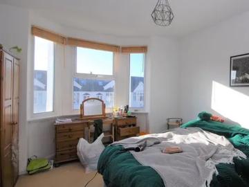 Ormeley Road, London, SW12 9QF, United Kingdom | 2 bed house for rent #138852072 | Rentberry