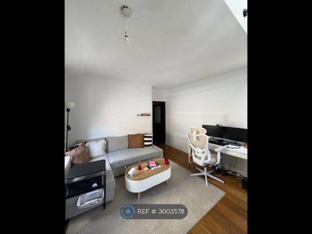 Ormiston Grove, London W12, 1 bed flat to rent, £1,800 pcm | PrimeLocation