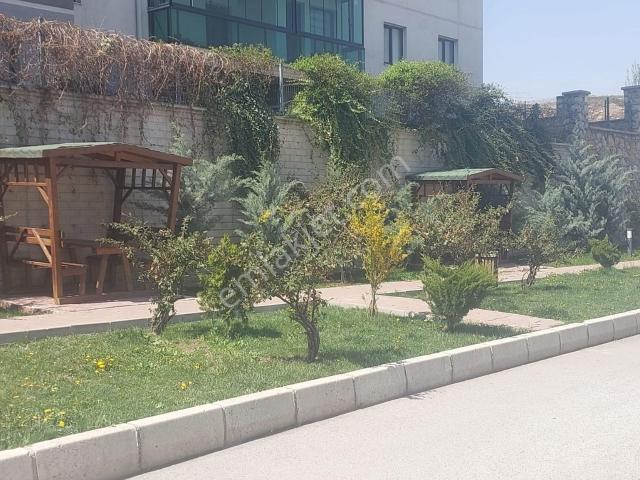 Örnek Mah.bölgenin En İyi Sitesinde Açık Mutfak 3+1 Satılık Dair