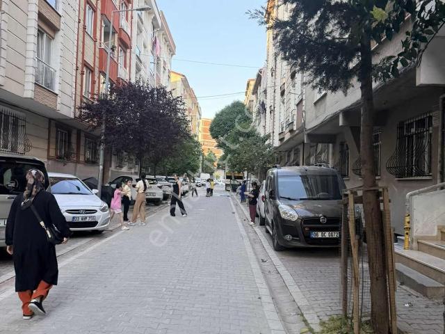 Son Rakam Son Hafta Örnek Mahallesinde Kullanışlı 3+1 Bahçeli