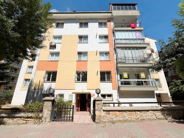 Örnekevler'de Eminevim fuzulevim Uygun Güney Cephe 3+1 Daire