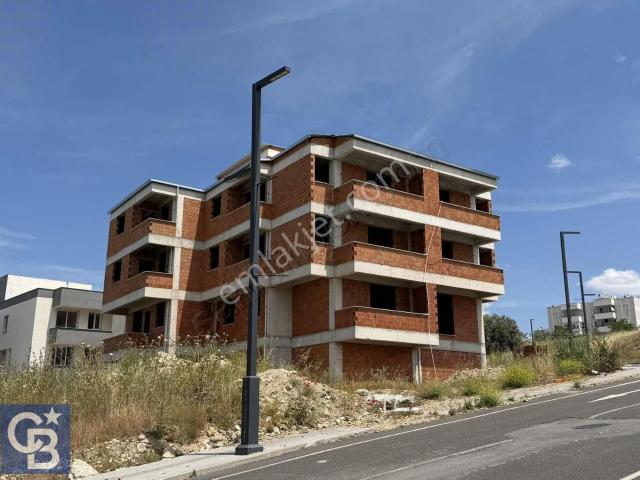Örnekkentte 1+1 Açık Mutfak Geniş Satılık Daire