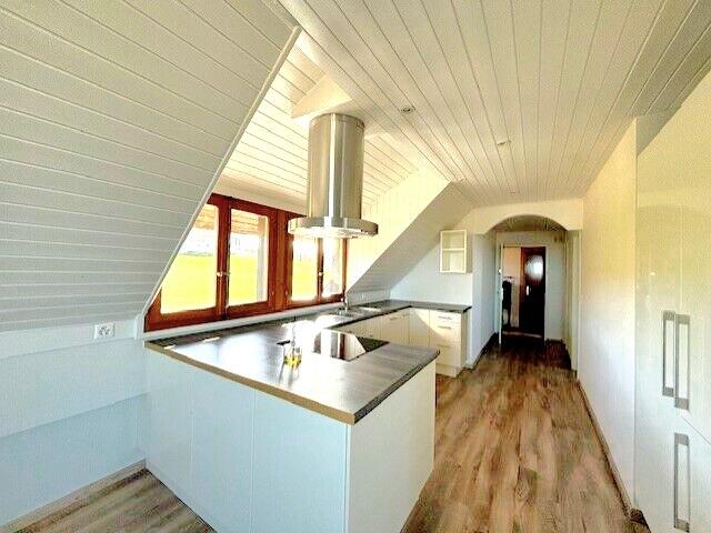 ORON 19, Appartement de 3.5 pièces aux combles