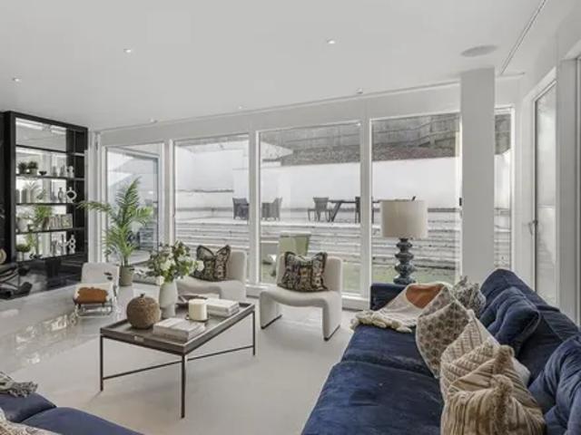 Oracle Apartments, 63 West Heath Road, Childs Hill, London, NW3 7TF, United Kingdom | 4 bed apartment for rent #134074384 | Rentberry