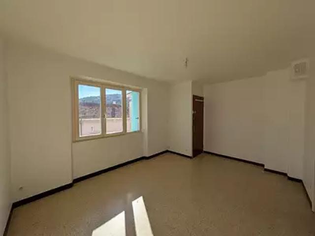 Oraison 04700 Location appartement 3 pièces t3