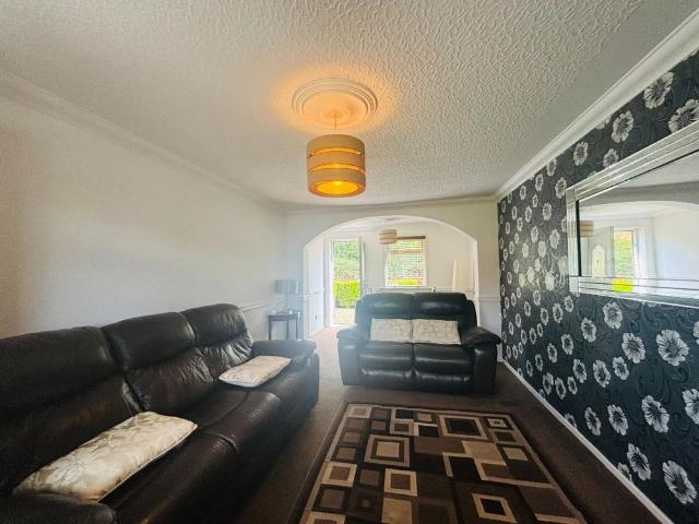 Oran Gate, Glasgow, Maryhill, G20 8DA