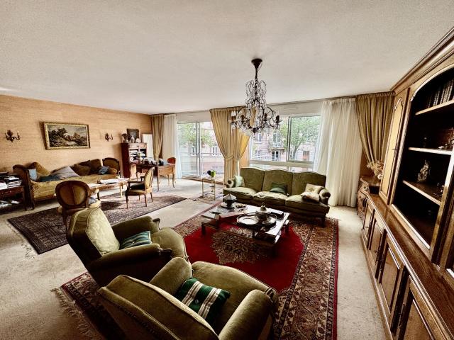 Orangerie: appartement 4/5 pièces traversant de 118m2