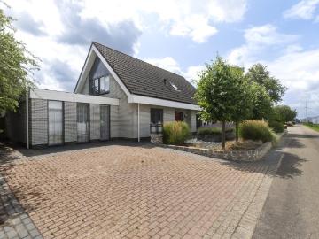 Oranjeveld, Maasdijk