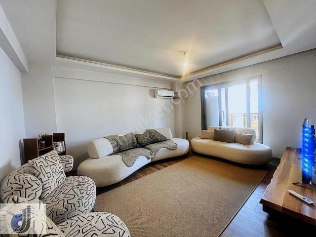 Çorbacı Aziz Civarı Cadde Üzeri Satılık Daire