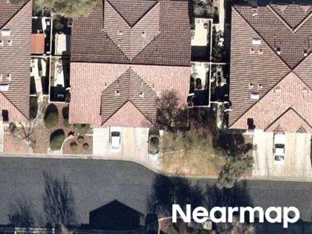 Orchard Meadows Ave