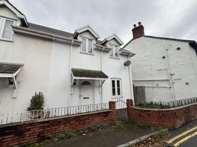 Orchard Mews, Abergavenny NP7, 2 bed end terrace house to rent, £850 pcm | PrimeLocation