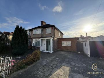 Orchard Avenue, HOUNSLOW TW5 4 bed semi detached house to rent £3,100 pcm £715 pw
