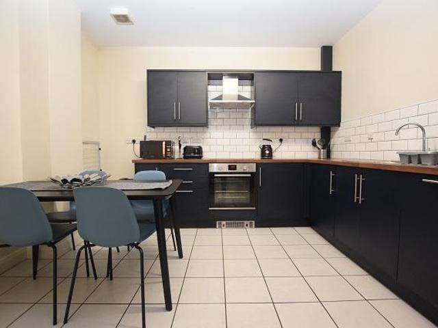 Orchard Chambers, Sheffield, S1 2 bed apartment to rent £1,000 pcm £231 pw