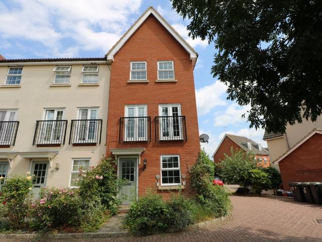 Orchard Close, Eye IP23, 3 bed semi detached house to rent, £1,100 pcm | PrimeLocation