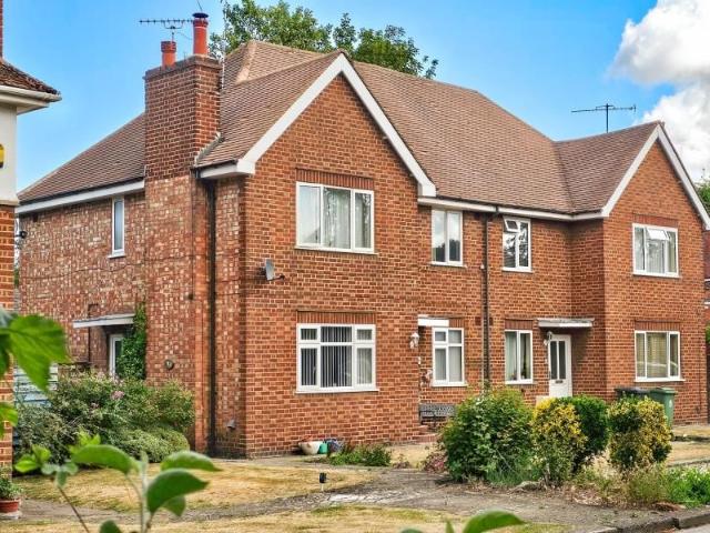 Orchard Close, Longford GL2, 2 bed maisonette to rent, £995 pcm | PrimeLocation