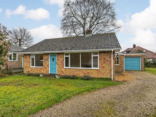 Orchard Close, South Wonston SO21, 3 bed detached bungalow to rent, £1,400 pcm | PrimeLocation