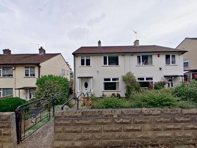 Orchard Grove BD10 3 bed semi detached house to rent £1,095 pcm £253 pw