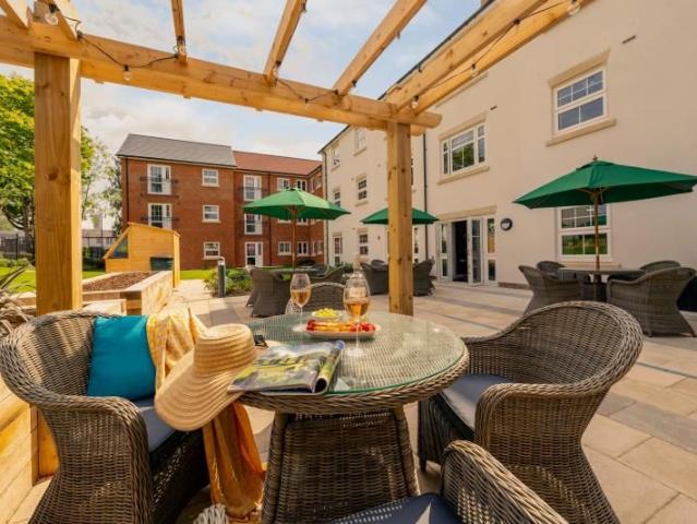 Orchard Lane, Alton GU34, 1 bed flat to rent, £2,365 pcm | PrimeLocation