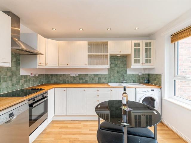 Orchard Place, Jesmond, Newcastle Upon Tyne NE2, 2 bed flat to rent, £1,150 pcm | PrimeLocation