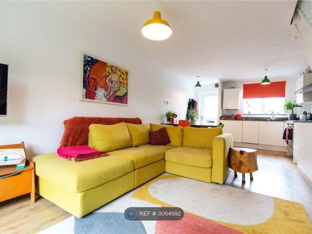 Orchard Rise, Newnham GL14, 2 bed terraced house to rent, £1,000 pcm | PrimeLocation