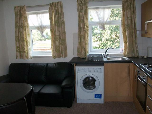 Orchard Road, Hounslow TW4 1 bed flat to rent £1,300 pcm £300 pw