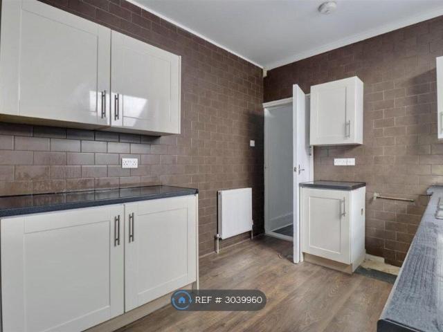 Orchard Road, Southsea PO4, 4 bed terraced house to rent, £2,000 pcm | PrimeLocation