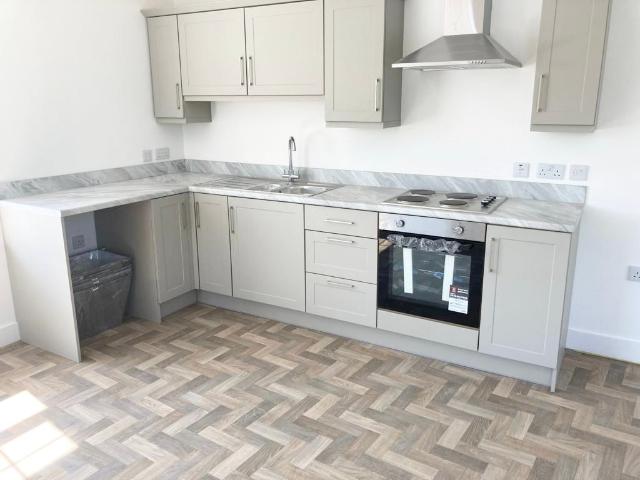 Orchard Street, Neath SA11, 2 bed flat to rent, £800 pcm | PrimeLocation