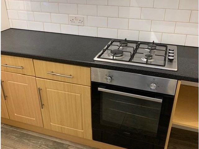 Orchard Way, Dorking RH4, 1 bed flat to rent, £1,150 pcm | PrimeLocation
