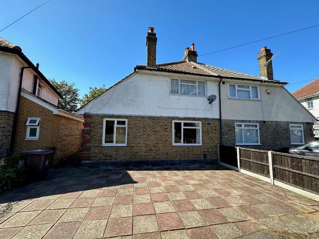 Orchard Waye, Uxbridge UB8, 5 bed shared accommodation to rent, £2,915 pcm | PrimeLocation