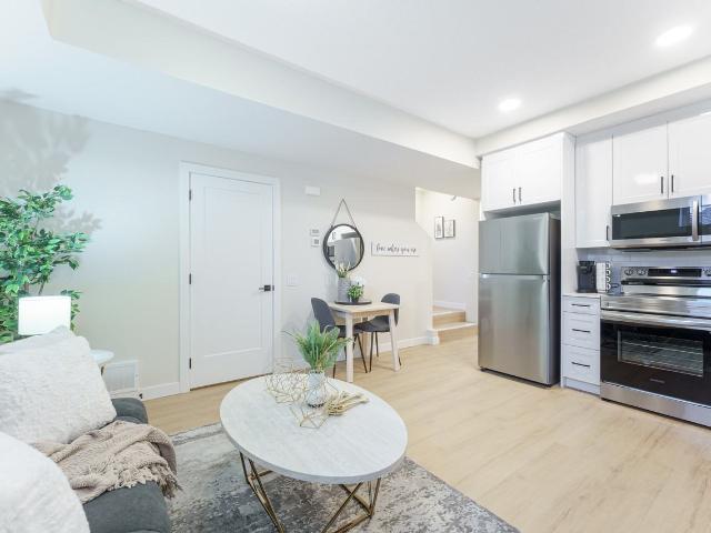 Orchards Townhouses 2 Bedroom Home for Rent at 6951 25 Ave Sw, Edmonton, AB T6X 3C4 The Orchards At Ellerslie