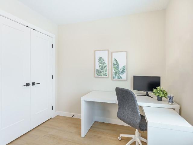 Orchards Townhouses 3 Bedroom Home for Rent at 6951 25 Ave Sw, Edmonton, AB T6X 3C4 The Orchards At Ellerslie