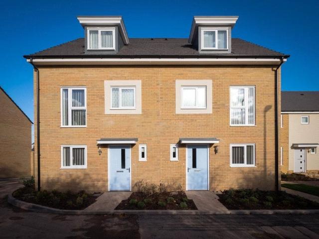 Orchid Close, Lyde Green, Bristol BS16, 3 bed shared accommodation to rent, £1,650 pcm | PrimeLocation