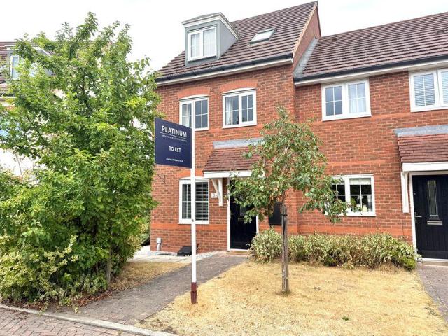 Orchid Green, Northwich 4 bed semi detached house to rent £1,450 pcm £335 pw
