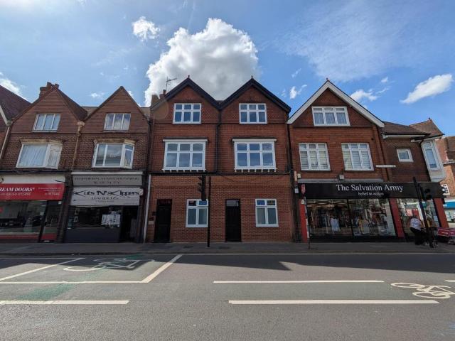 Orchid House, Horley, RH6 1 bed flat to rent £1,425 pcm £329 pw