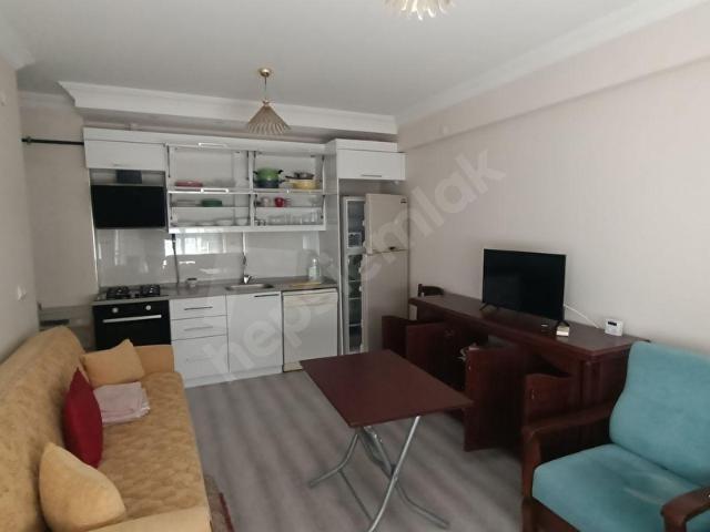 Ordu Bulvar Karşıyaka Emniyet yakını eşyalı 1+1 kiralık daire