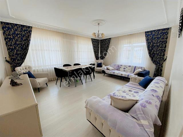Ordu Cumhuriyet Deniz Tarafı Geniş 3+1 Kiralık Daire