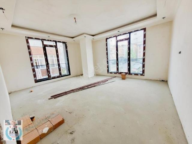 Ordu Cadde Üzerinde Sıfır 2+1 Köşebaşı Lüx 100m² Ara Kat Daire
